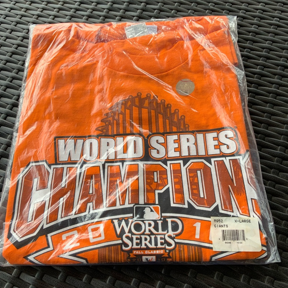 NWT Vintage Giants 2010 Orange World Series Champions T-Shirt